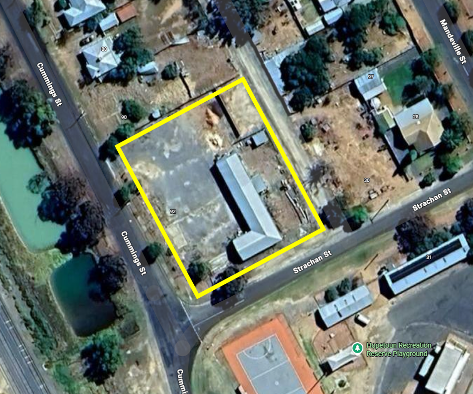92 Cummings St Hopetoun - BOX.png