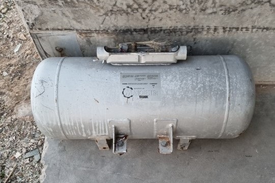 gas bottle.jpg