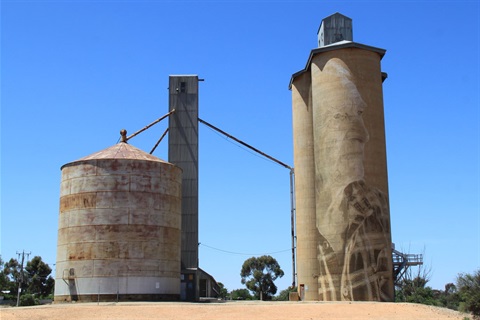 2024.11-Lascelles.Silo.Art-01.JPG